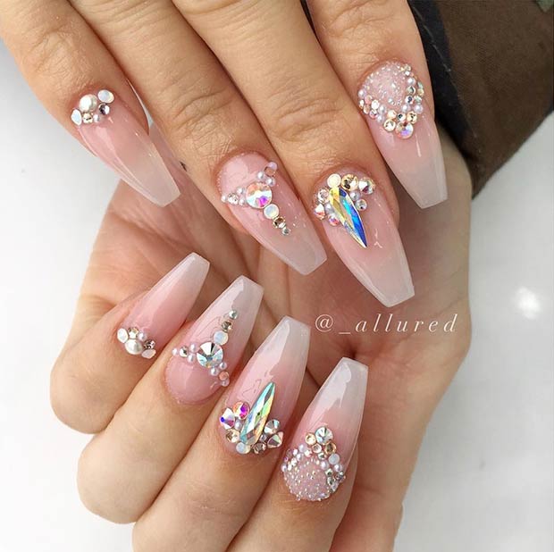 Nude Coffin Nails with strassit