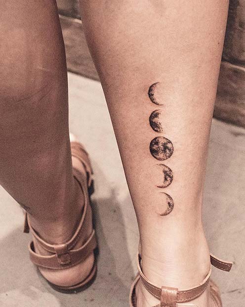Bella Thorne Crescent Moon and Stars Ankle Tattoo | Steal Her Style