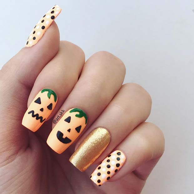 Cute Pumpkin Halloween Nails