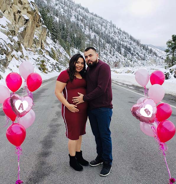Cute Gender Reveal with Heart Balloons