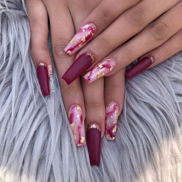 Glam Marble and Gold Nail Design