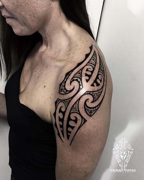 Bold Shoulder Tribal Tattoo