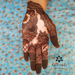 21 Henna Hand Designs That Are a Work of Art - StayGlam