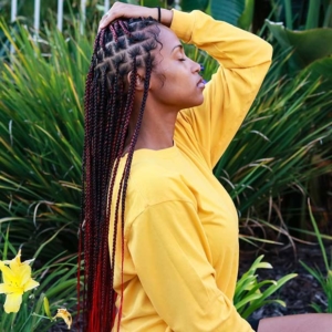 23 Ways to Wear and Style Knotless Braids - StayGlam