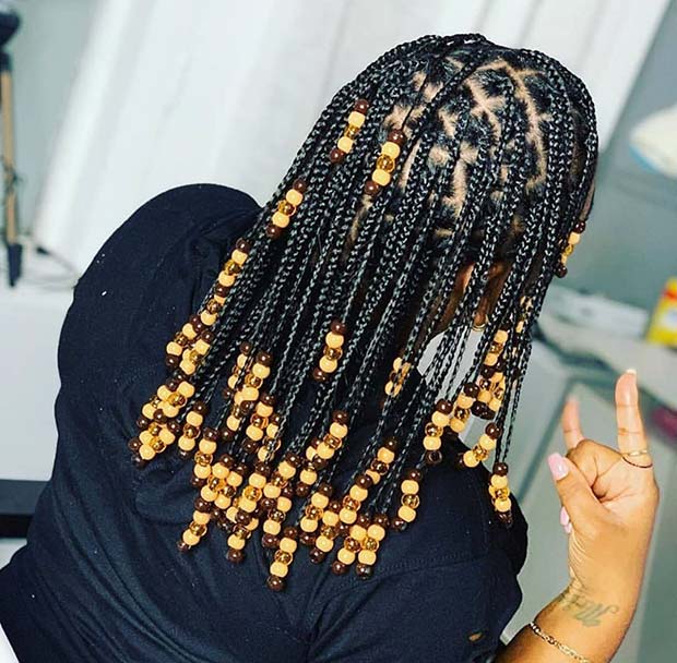 Medium Knotless Braids with Beads