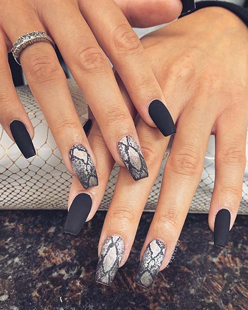 Stylish Snake Print Nails