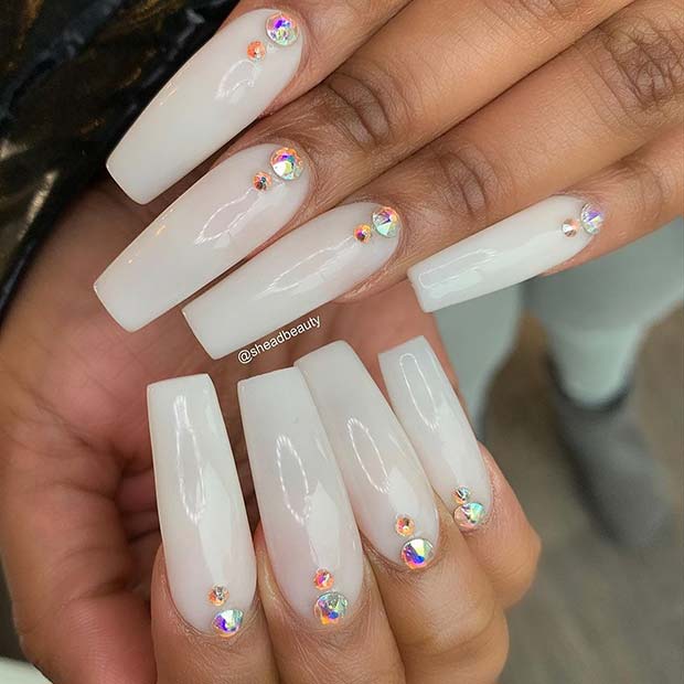 23 White Nail Designs That Are Always Trendy - Stayglam - Stayglam