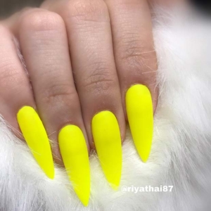 23 Neon Yellow Nails and Ideas for Summer 2020 - StayGlam