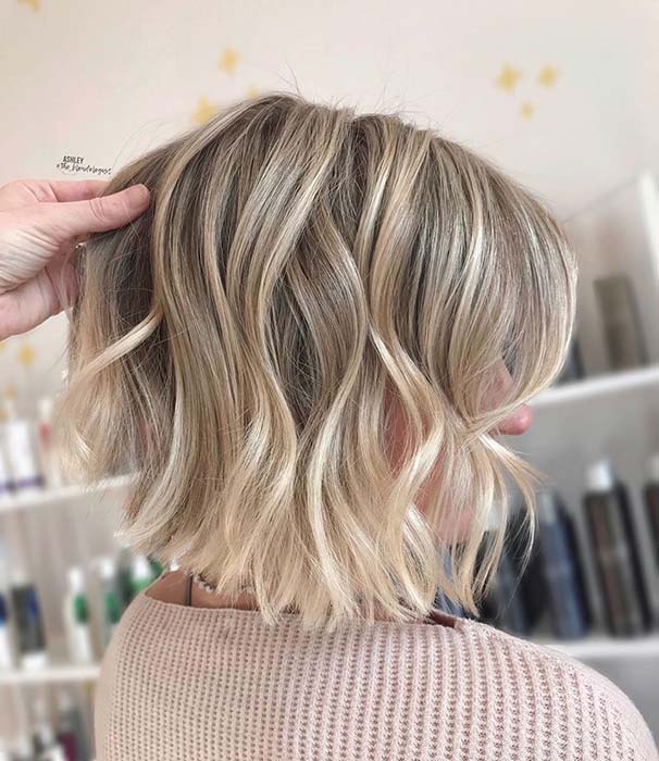 Pretty Blonde Bob with Waves