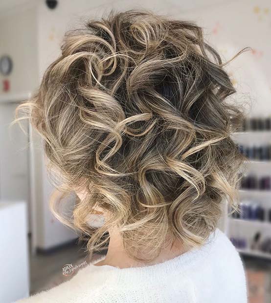 Short and Curly Blonde Hair