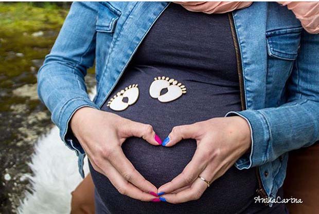 Baby Bump Photo with Colored Nails