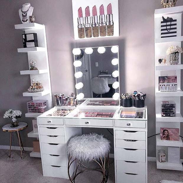 Large Vanity Table And Makeup Organizers