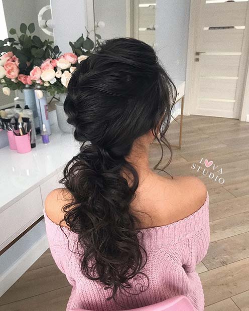 Stunning Prom Hairstyle