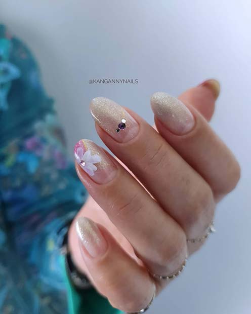 Subtle Gold Glitter Nails with Flowers