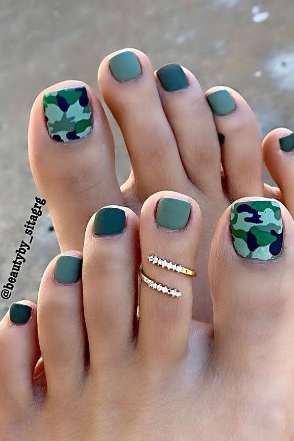 25 Cute Toe Nail Art Ideas For Summer 2023