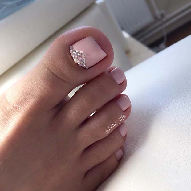 Pink Nails with Rhinestones