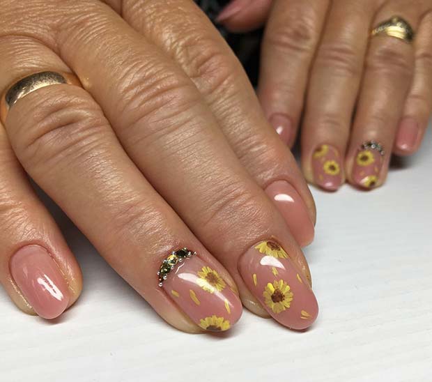 Delicate Sunflower Nail Art