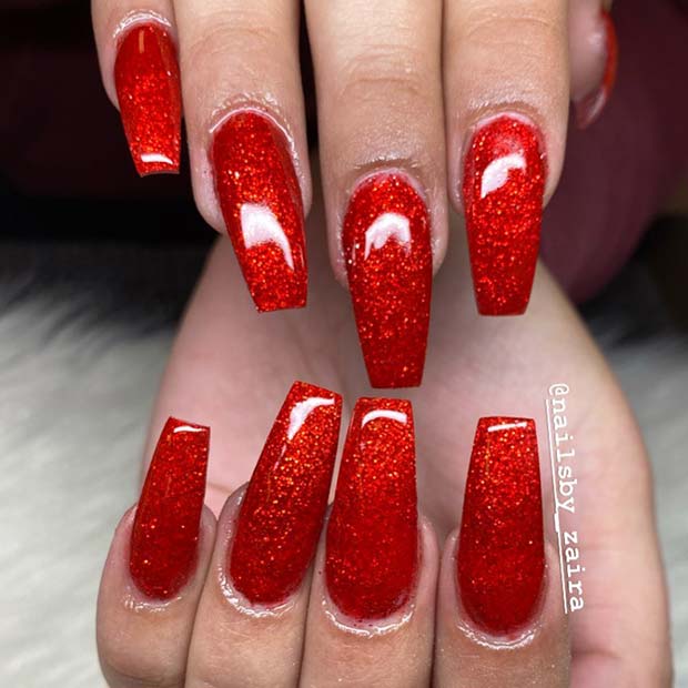 Sparkly Red Nails