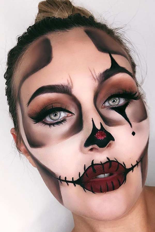 Beautiful Clown Skull Makeup Look
