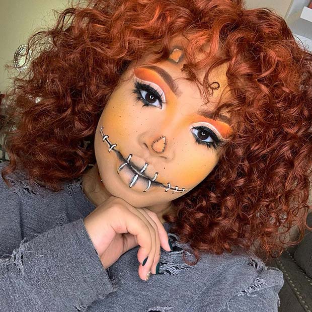 Pretty Scarecrow Makeup with an Illusion
