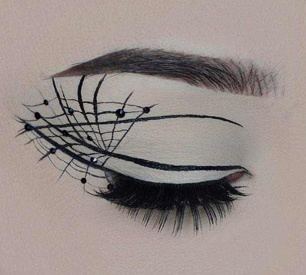 Stylish Spider Web Eye Makeup Idea