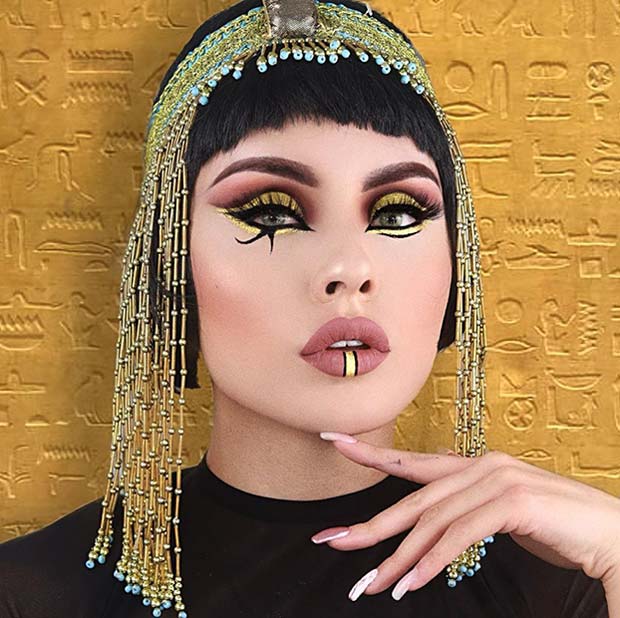Egyptian Queen Easy Halloween Makeup