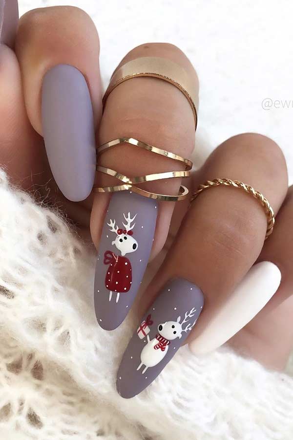 Cute Grey Winter Nails