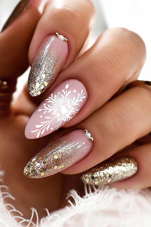 Elegant Snowflake Winter Nails