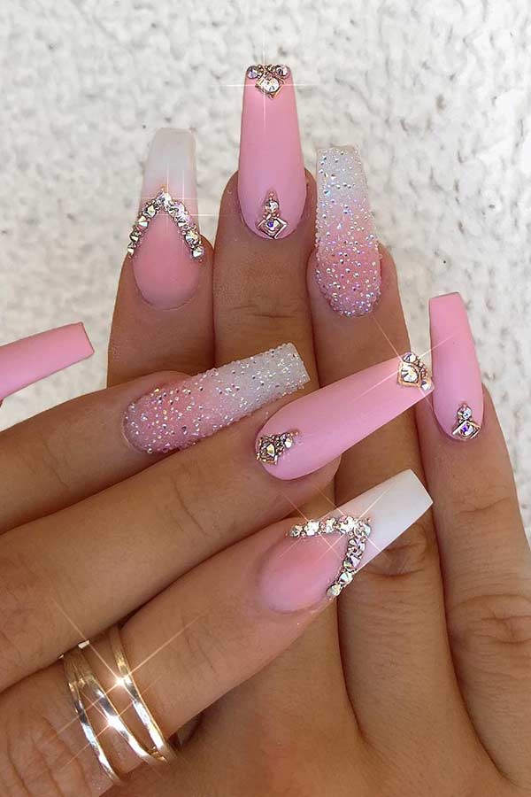 21 Ways To Wear Pink And White Ombre Nails - Stayglam - Stayglam
